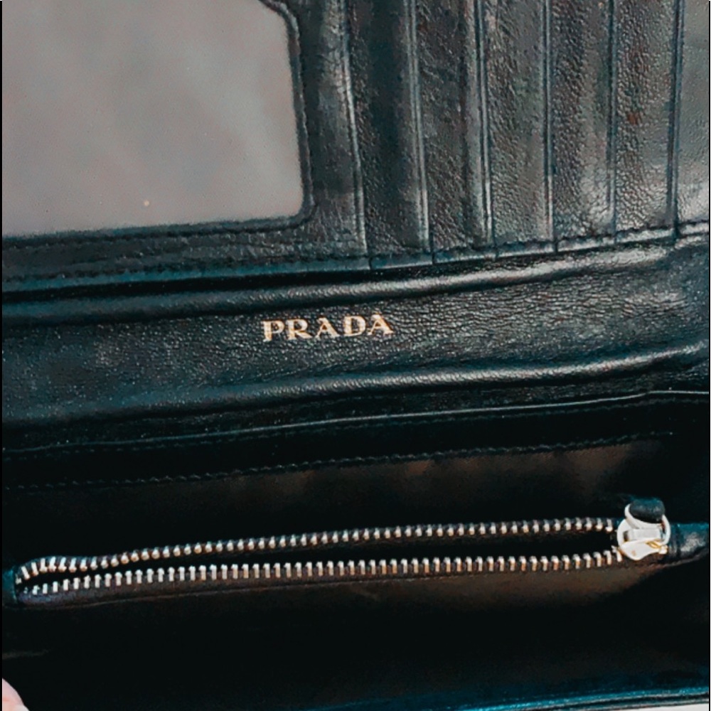 *sold* RARE VINTAGE PRADA Puffy Stitch Clutch - Picture 5 of 11